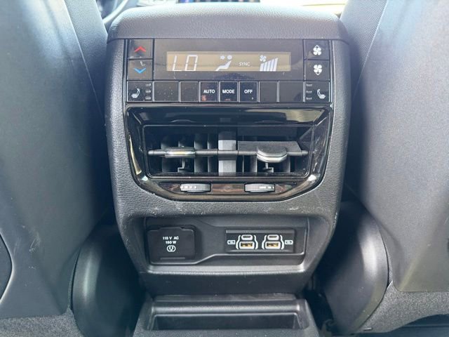 Used 2023 Jeep Grand Cherokee L Limited AWD/4WD image 23
