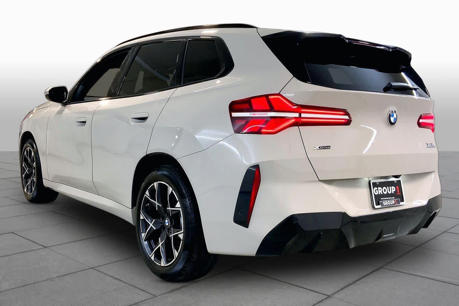 Used 2025 BMW X3 xDrive30i w/ M Sport Package AWD/4WD image 11