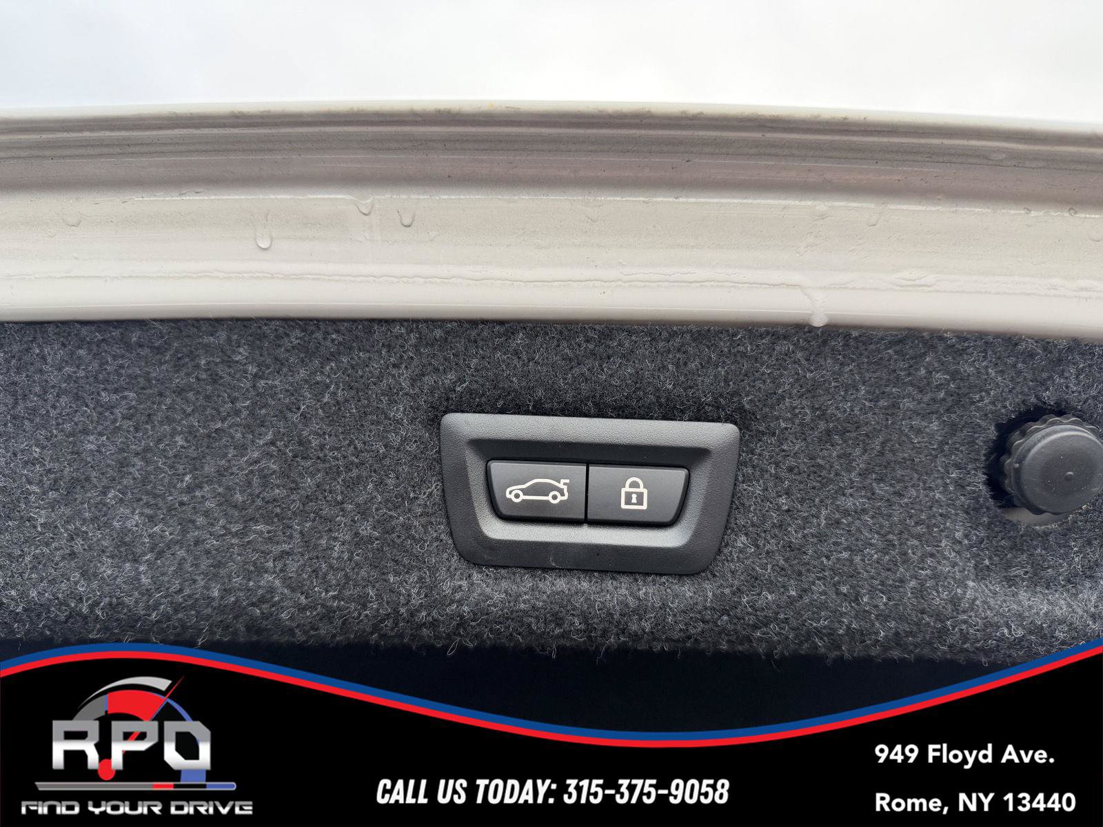 Used 2020 BMW M550i xDrive w/ Executive Package AWD/4WD image 31