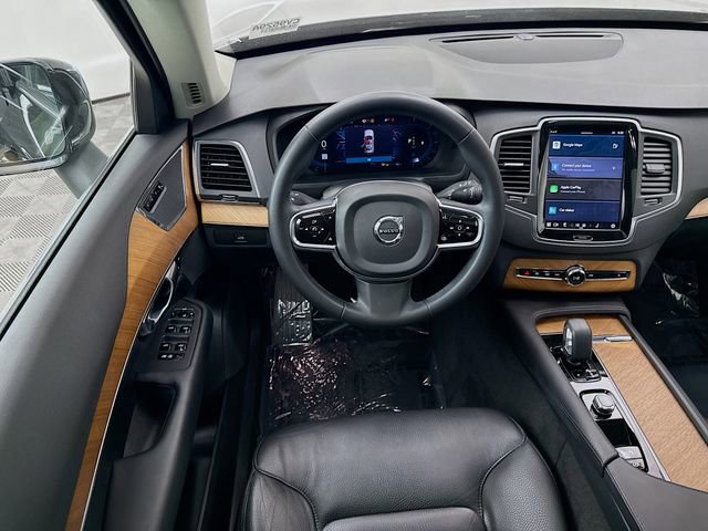 Used 2023 Volvo XC90 B6 Core w/ Climate Package image 23
