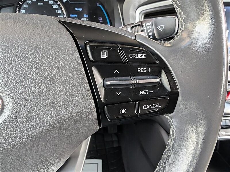 Used 2018 Hyundai Ioniq Limited FWD image 22