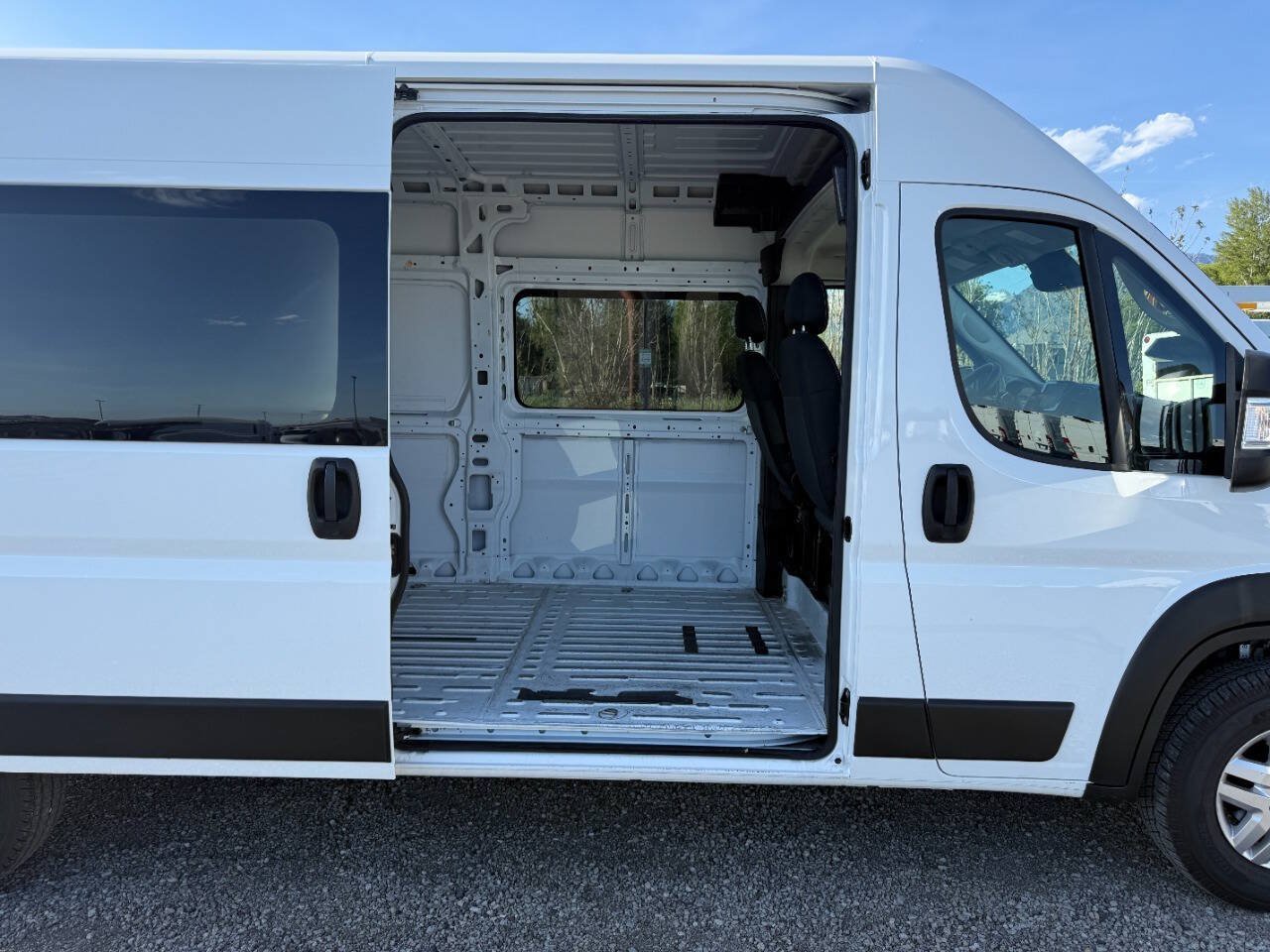 Used 2023 RAM ProMaster 3500 FWD image 25