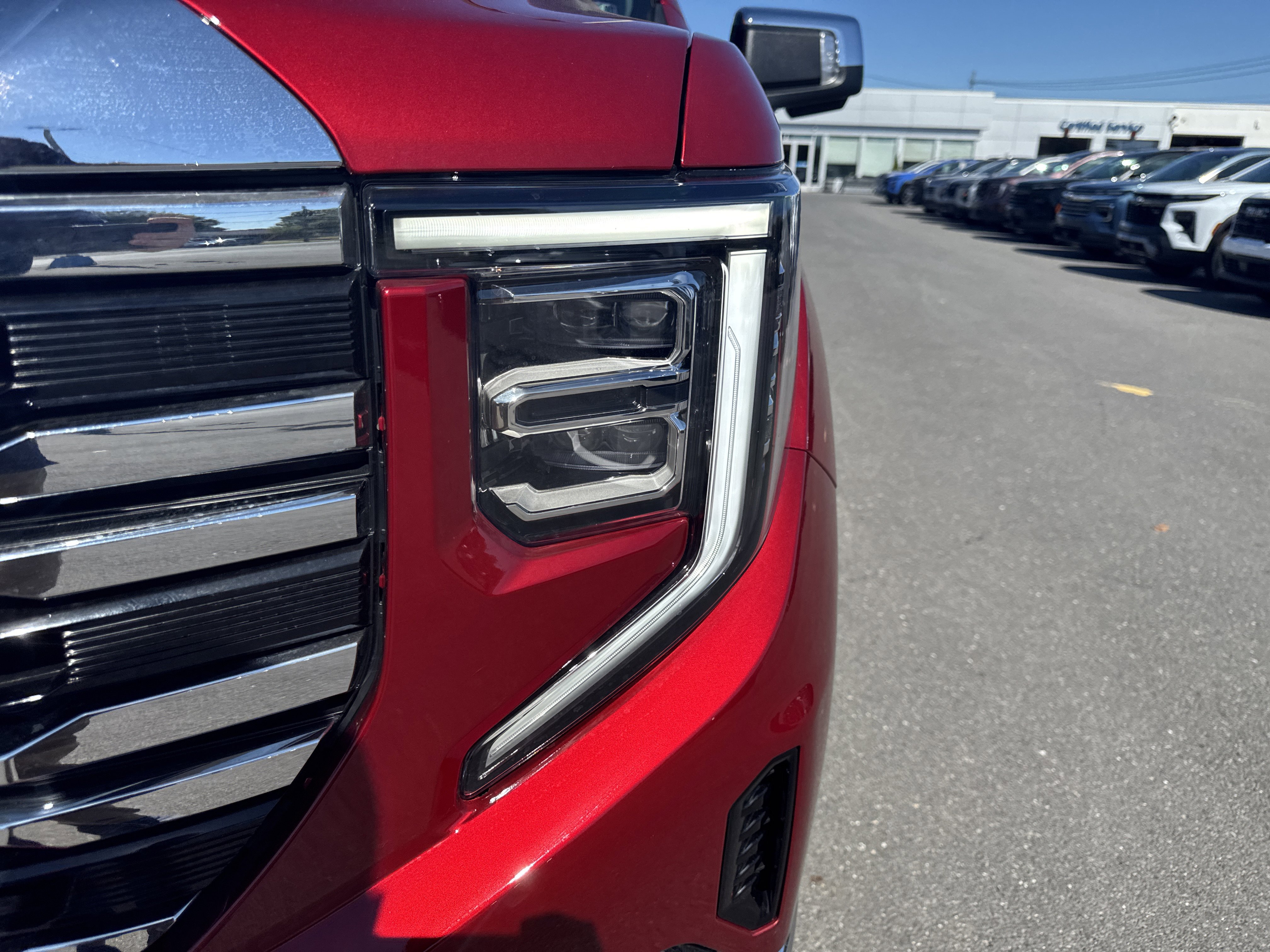 New 2026 GMC Sierra 1500 SLT w/ SLT Premium Package image 9