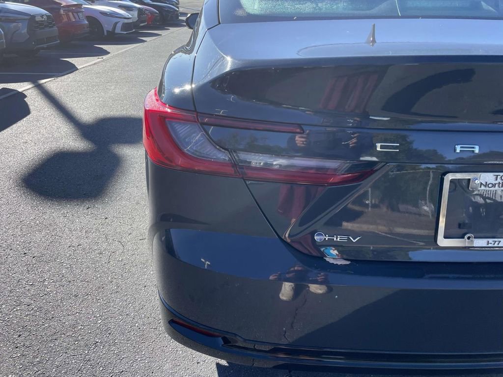 Used 2025 Toyota Camry XLE image 20