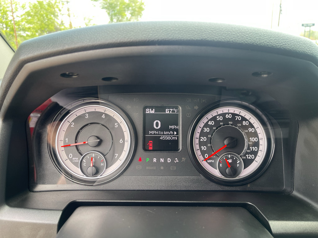 Used 2024 RAM 1500 Classic SLT AWD/4WD image 16