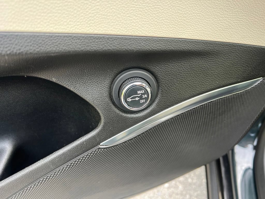 Used 2020 Buick Enclave Essence FWD image 22