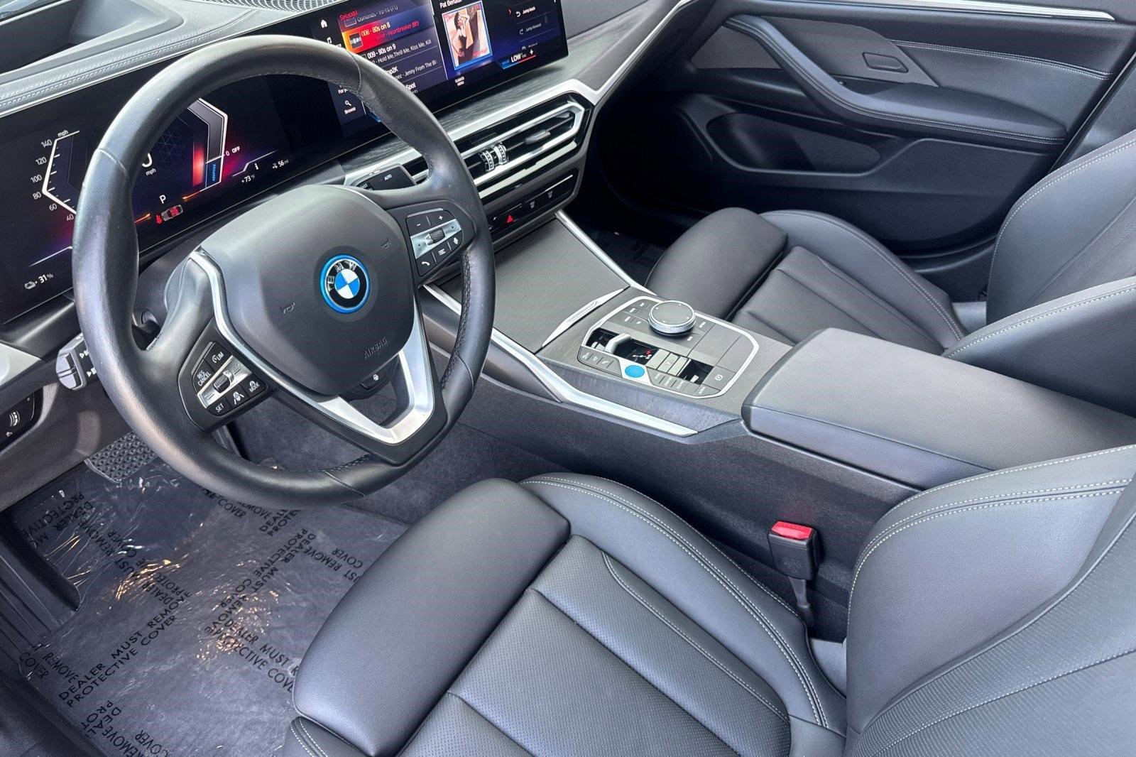 Used 2023 BMW i4 eDrive35 image 4
