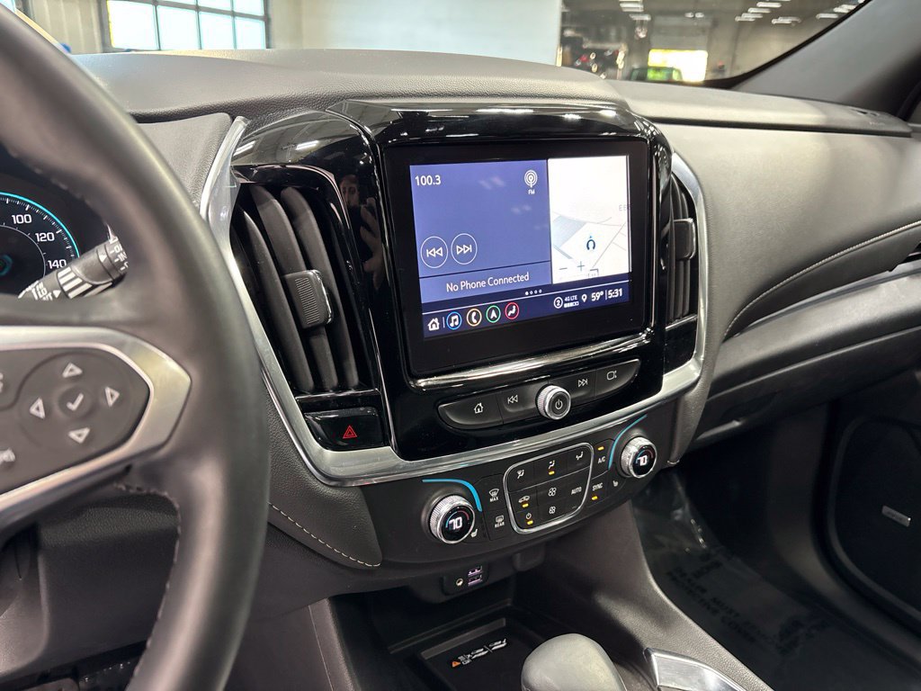 Used 2023 Chevrolet Traverse LT w/ LT Premium Package AWD/4WD image 18