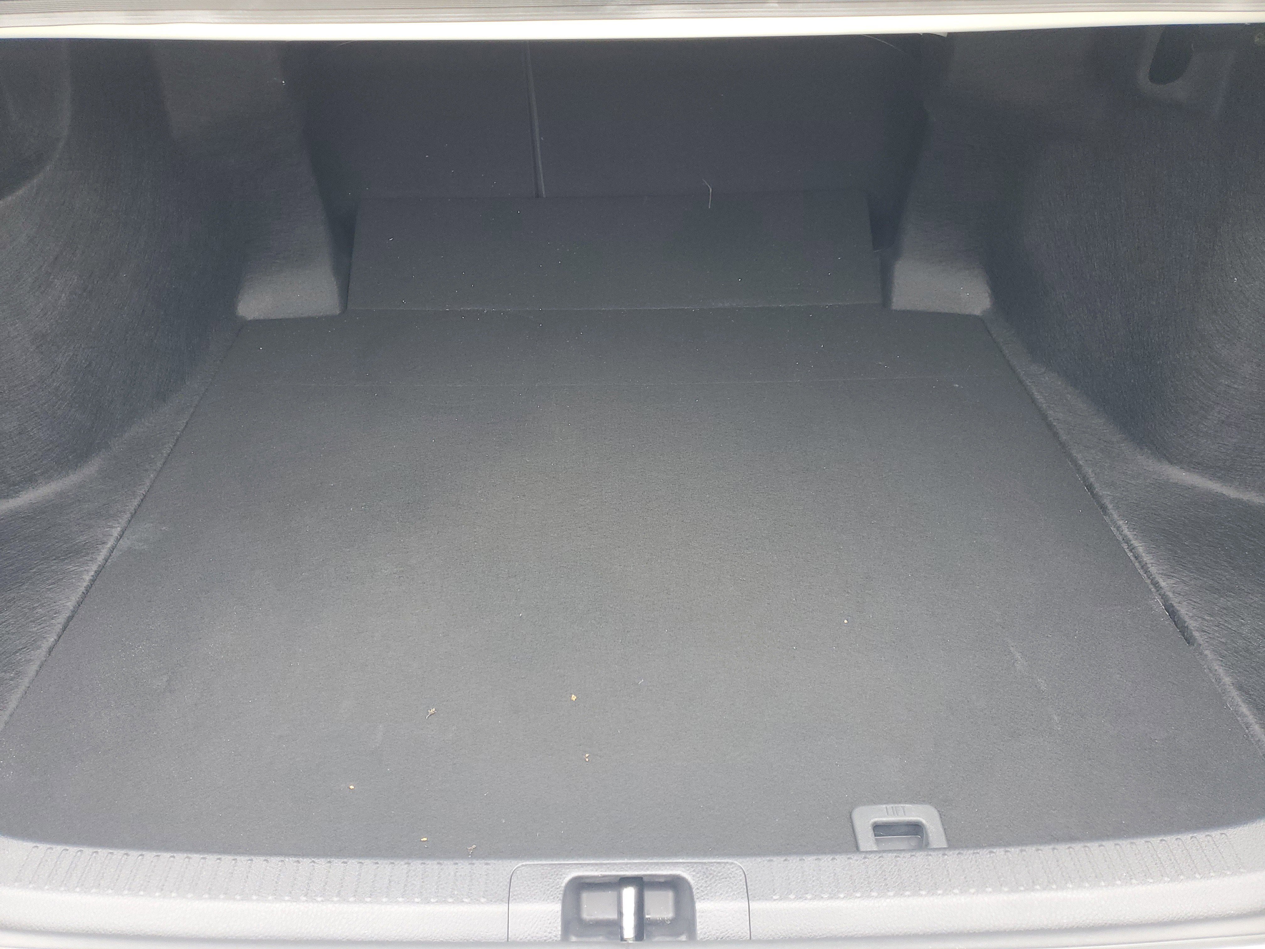 Used 2023 Toyota Camry LE image 9