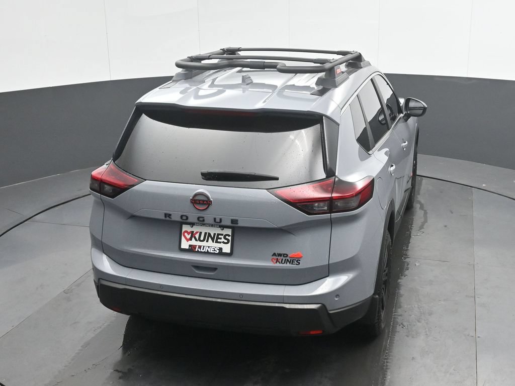 Used 2025 Nissan Rogue SV AWD/4WD image 30