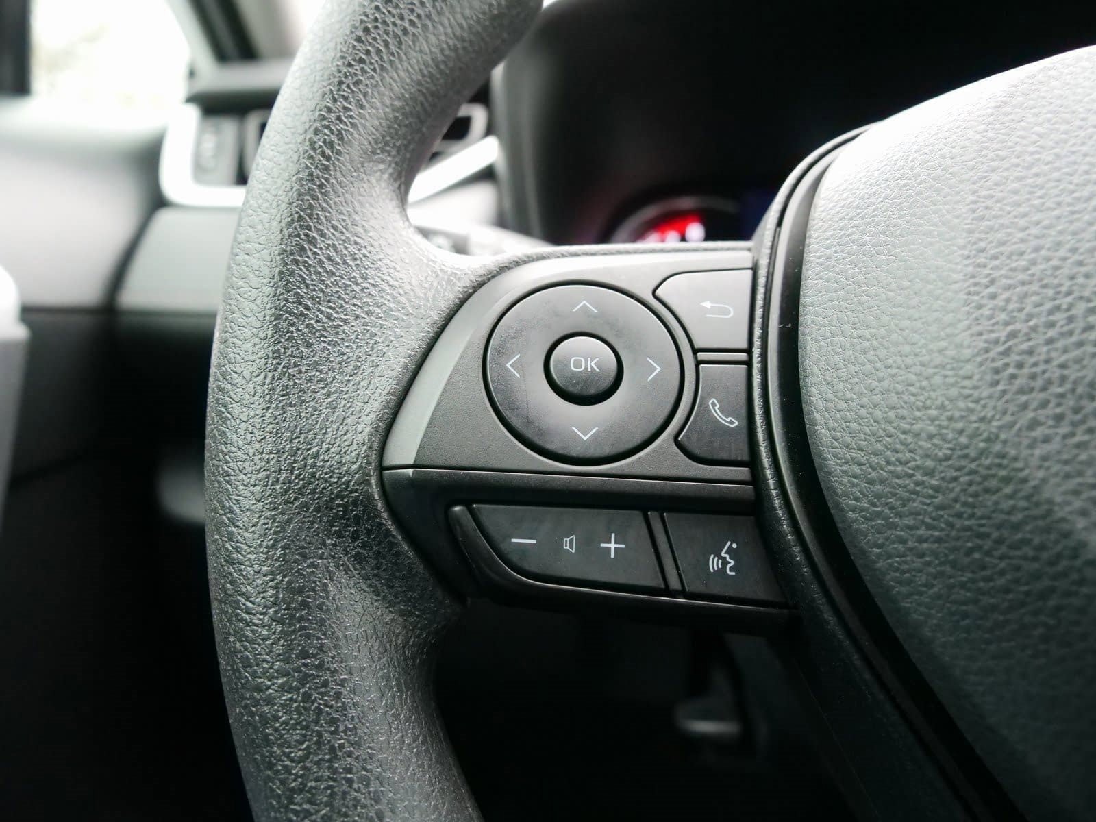 Used 2023 Toyota RAV4 XLE image 22