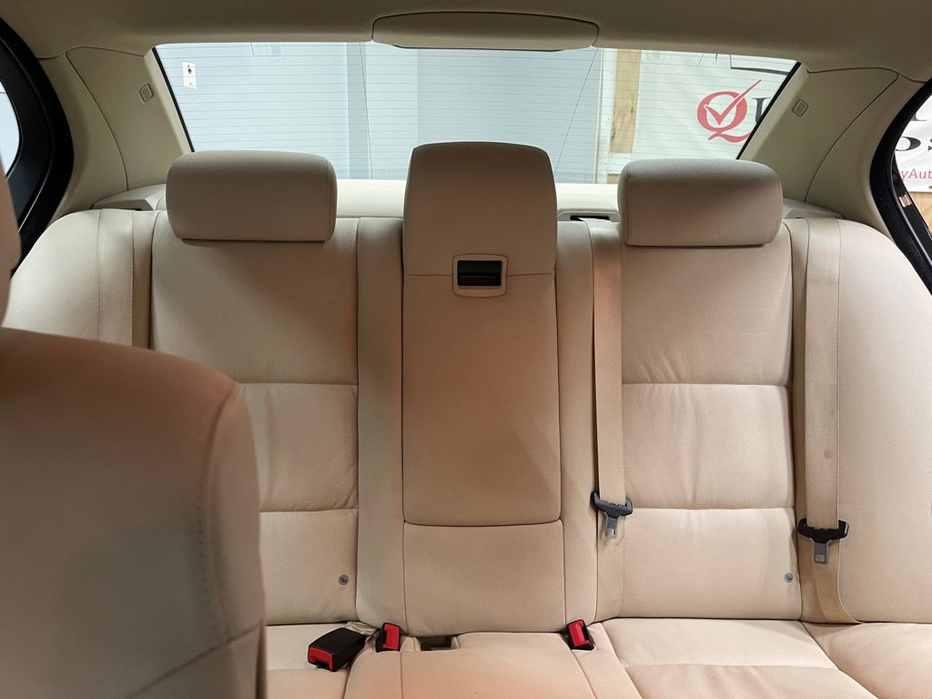 Used 2010 BMW 528i Sedan RWD image 38