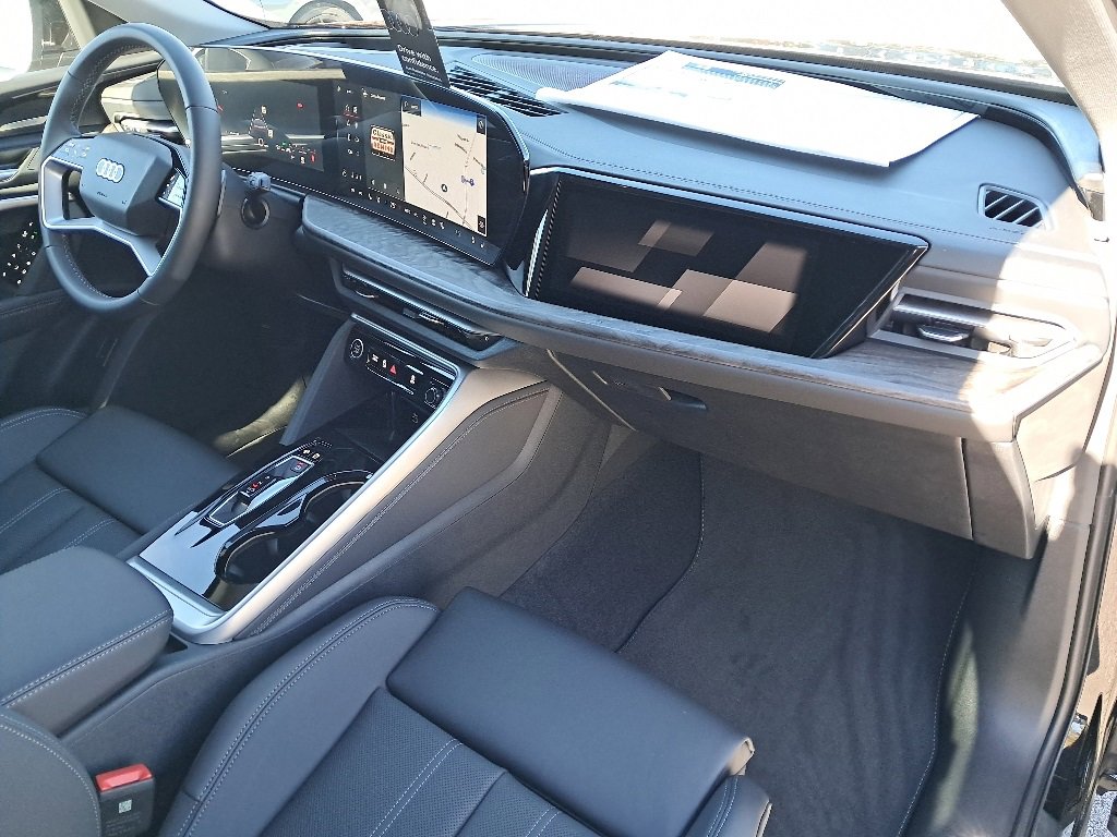 New 2025 Audi Q5 Prestige image 13