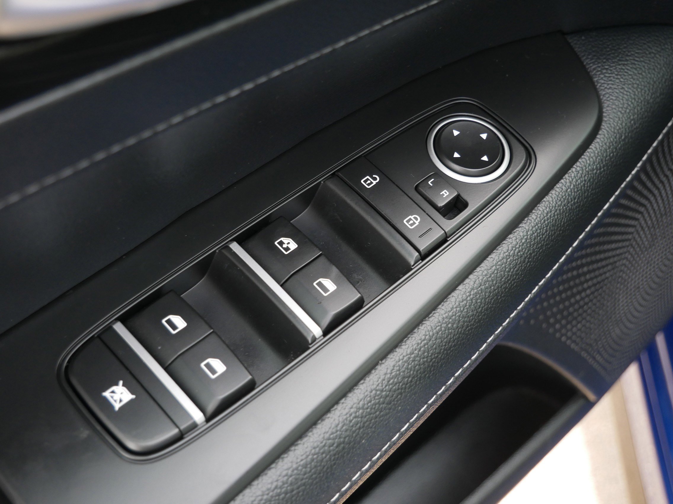 Used 2024 Kia Forte GT-Line image 19