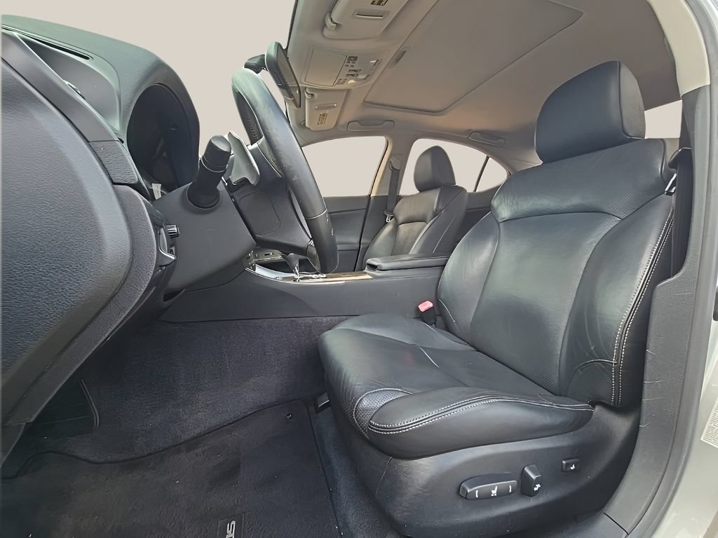 Used 2009 Lexus IS 250 RWD image 7