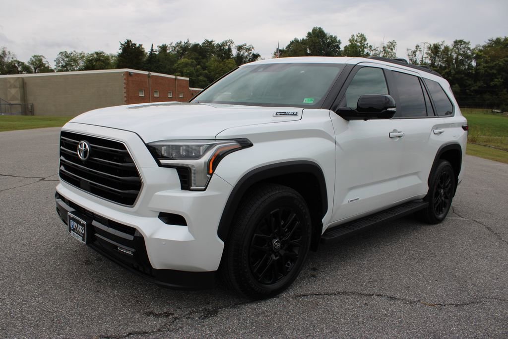 Used 2025 Toyota Sequoia Limited image 5