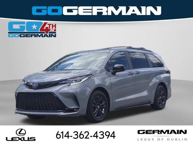 Used 2025 Toyota Sienna XSE w/ XSE Plus Package