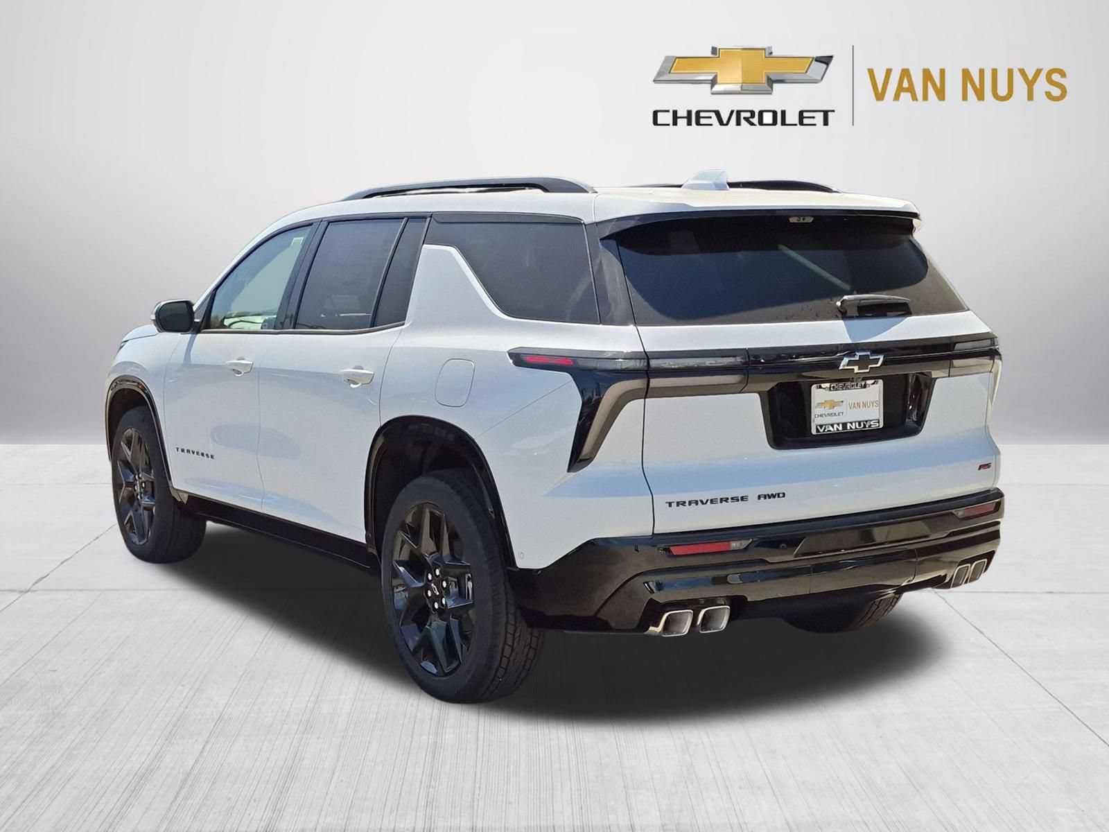 New 2026 Chevrolet Traverse RS w/ LPO, Floor Liner Package AWD/4WD image 4