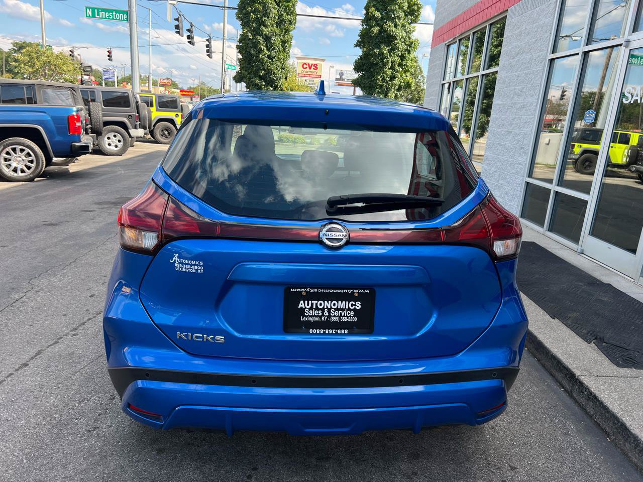 Used 2021 Nissan Kicks S FWD image 6