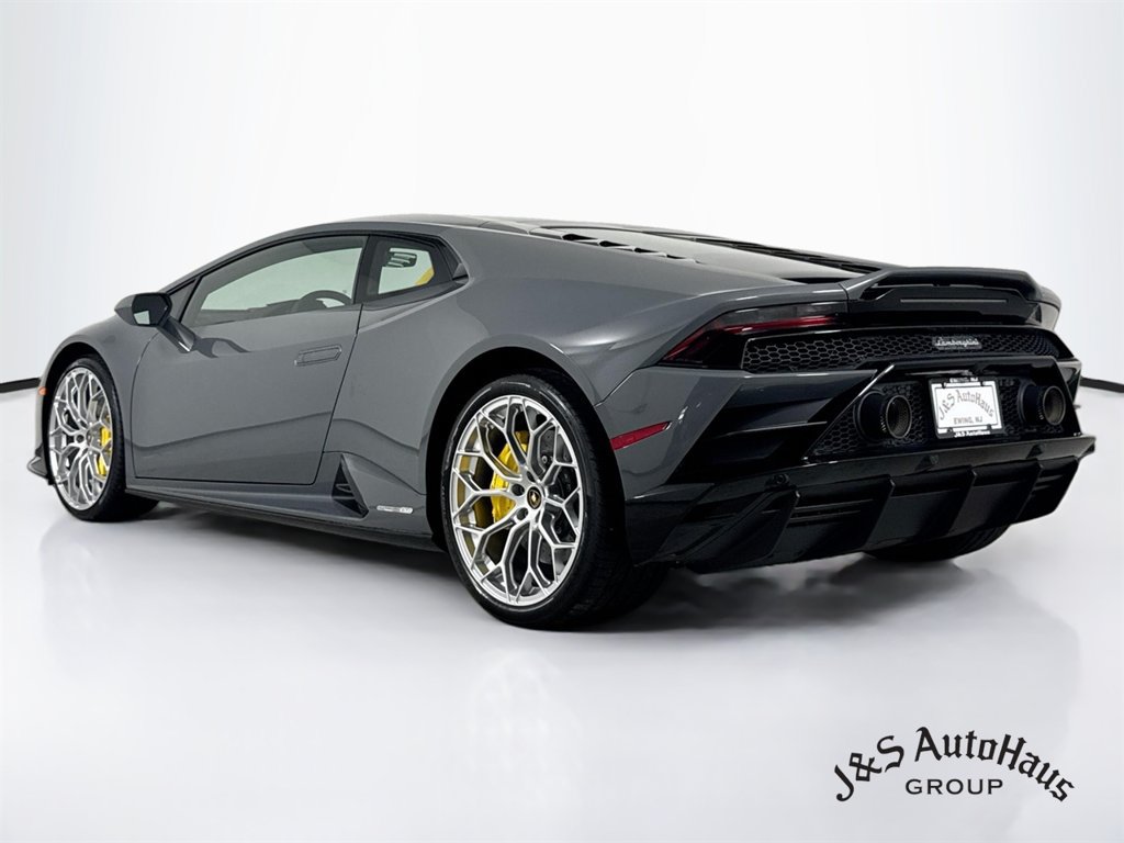 Used 2020 Lamborghini Huracan EVO AWD/4WD image 5