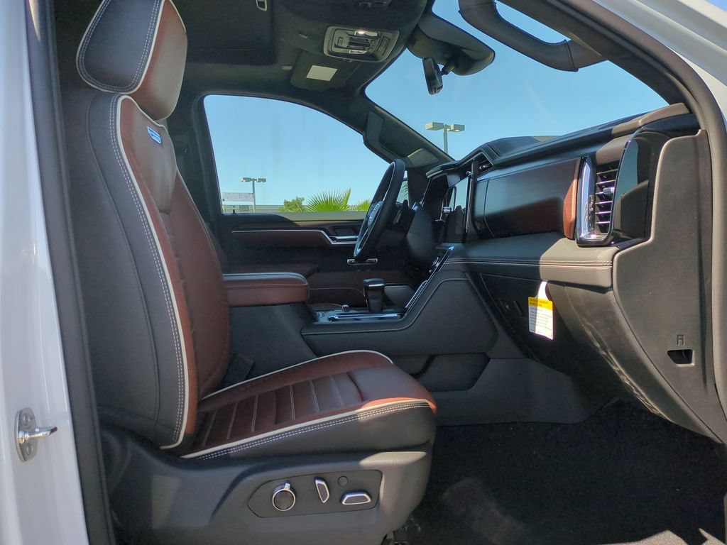 New 2026 GMC Sierra 1500 Denali Ultimate w/ LPO, Black Badging Package AWD/4WD image 33