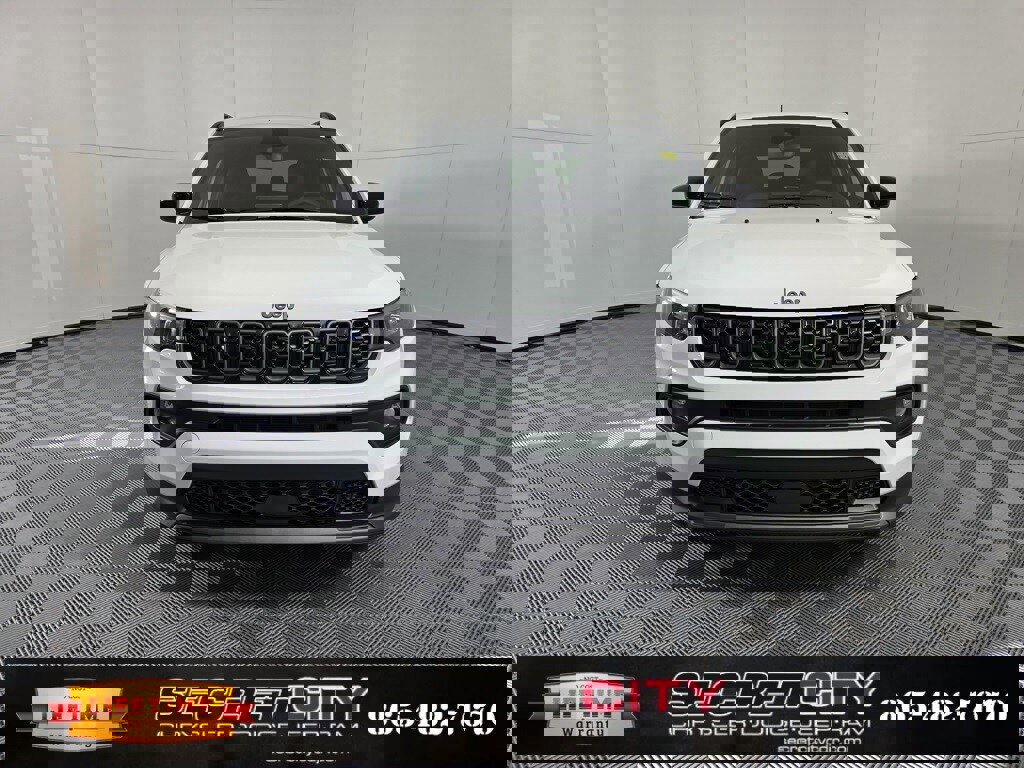 New 2026 Jeep Compass Latitude video 2