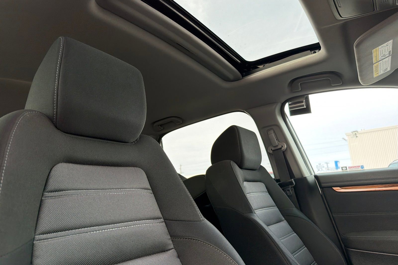 Used 2018 Honda CR-V EX image 16