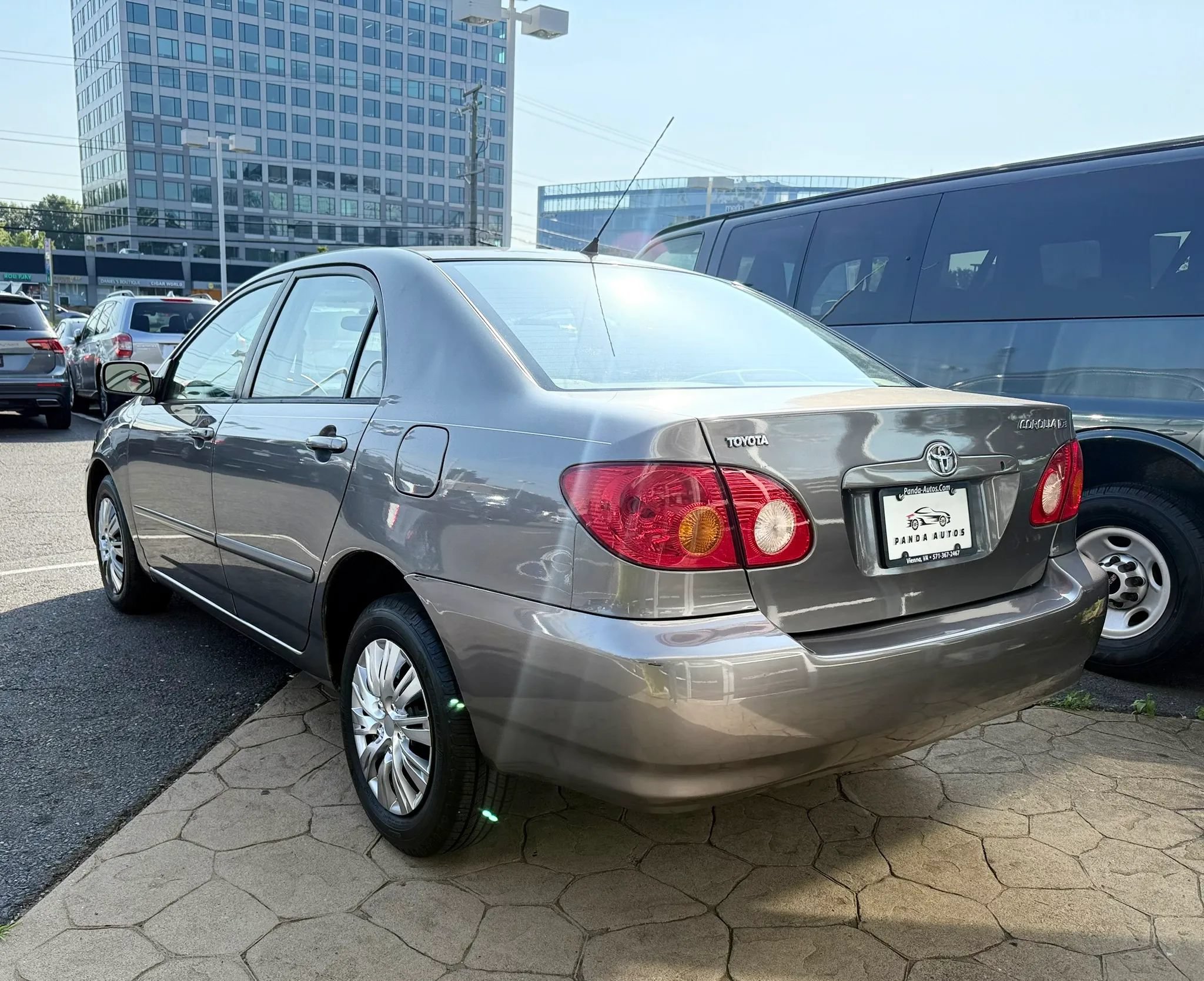 Used 2004 Toyota Corolla LE FWD image 5