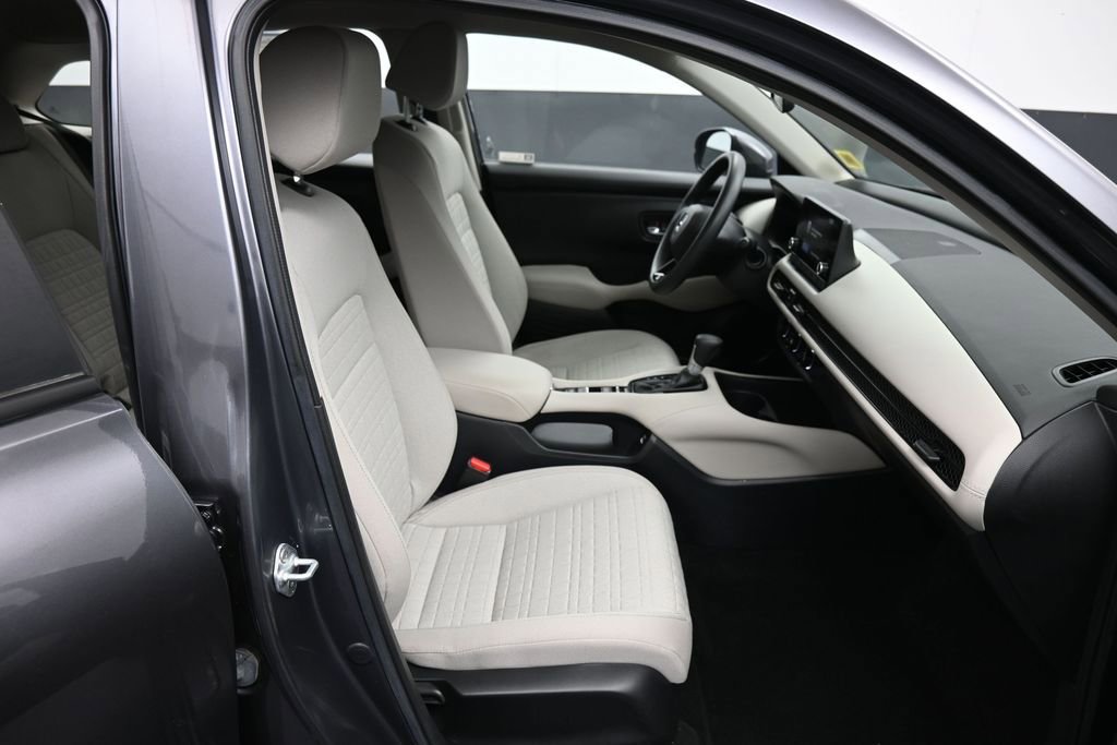 Certified 2023 Honda HR-V LX image 23