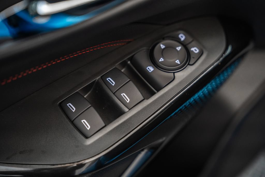 New 2026 Chevrolet Trax RS w/ Sunroof Package FWD image 40