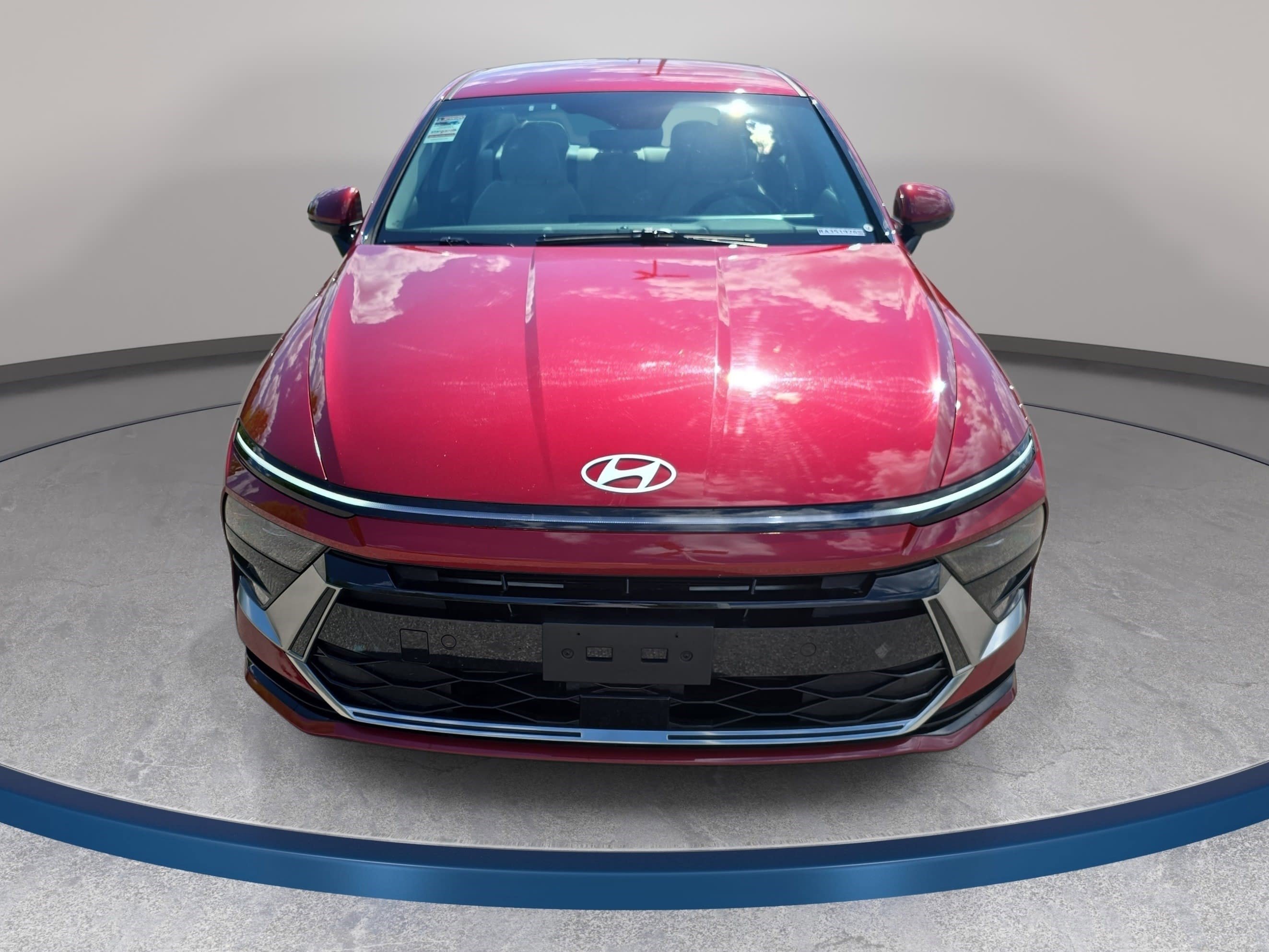 Used 2024 Hyundai Sonata SEL FWD image 2