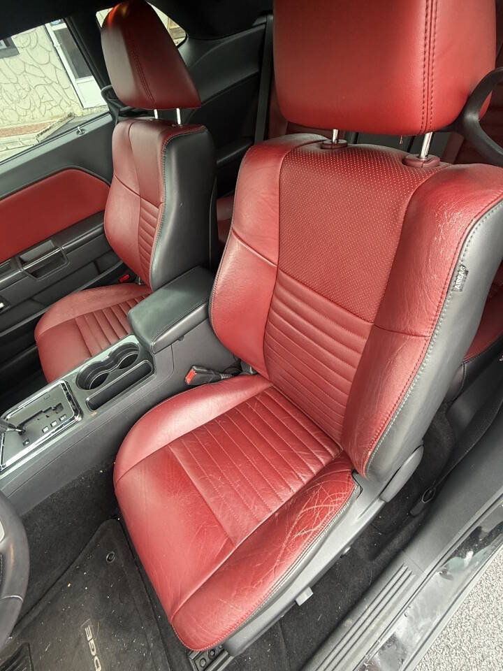 Used 2013 Dodge Challenger SXT RWD image 8