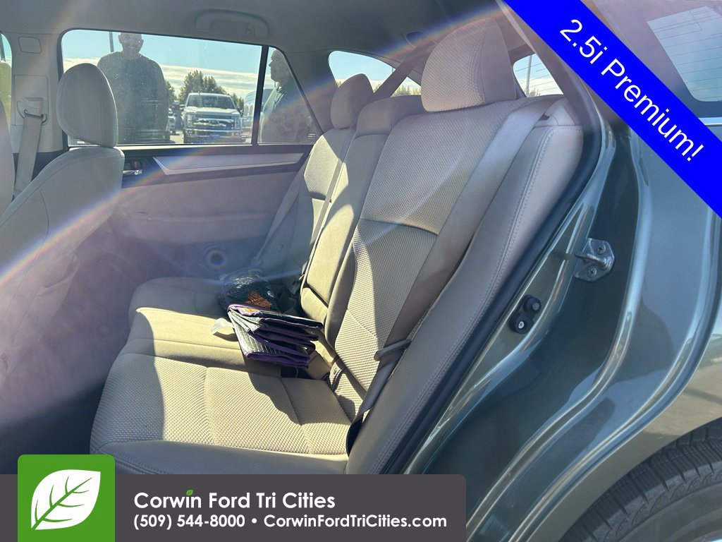 Used 2017 Subaru Outback 2.5i Premium AWD/4WD image 9