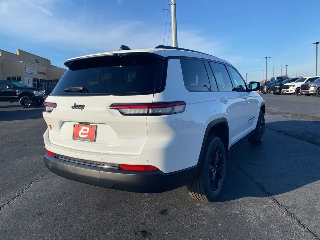 New 2025 Jeep Grand Cherokee L Altitude image 7