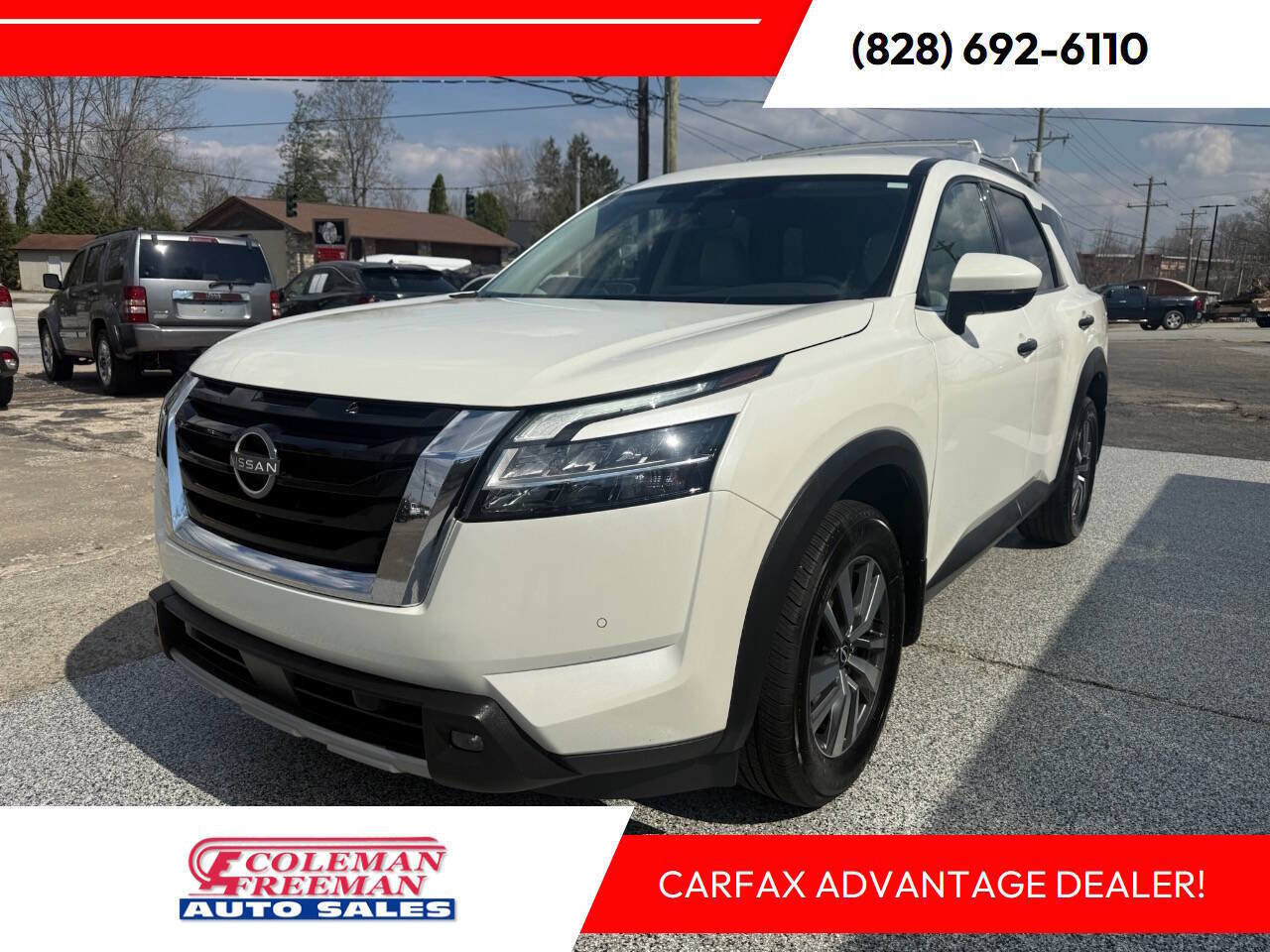 Used 2023 Nissan Pathfinder SL image 1