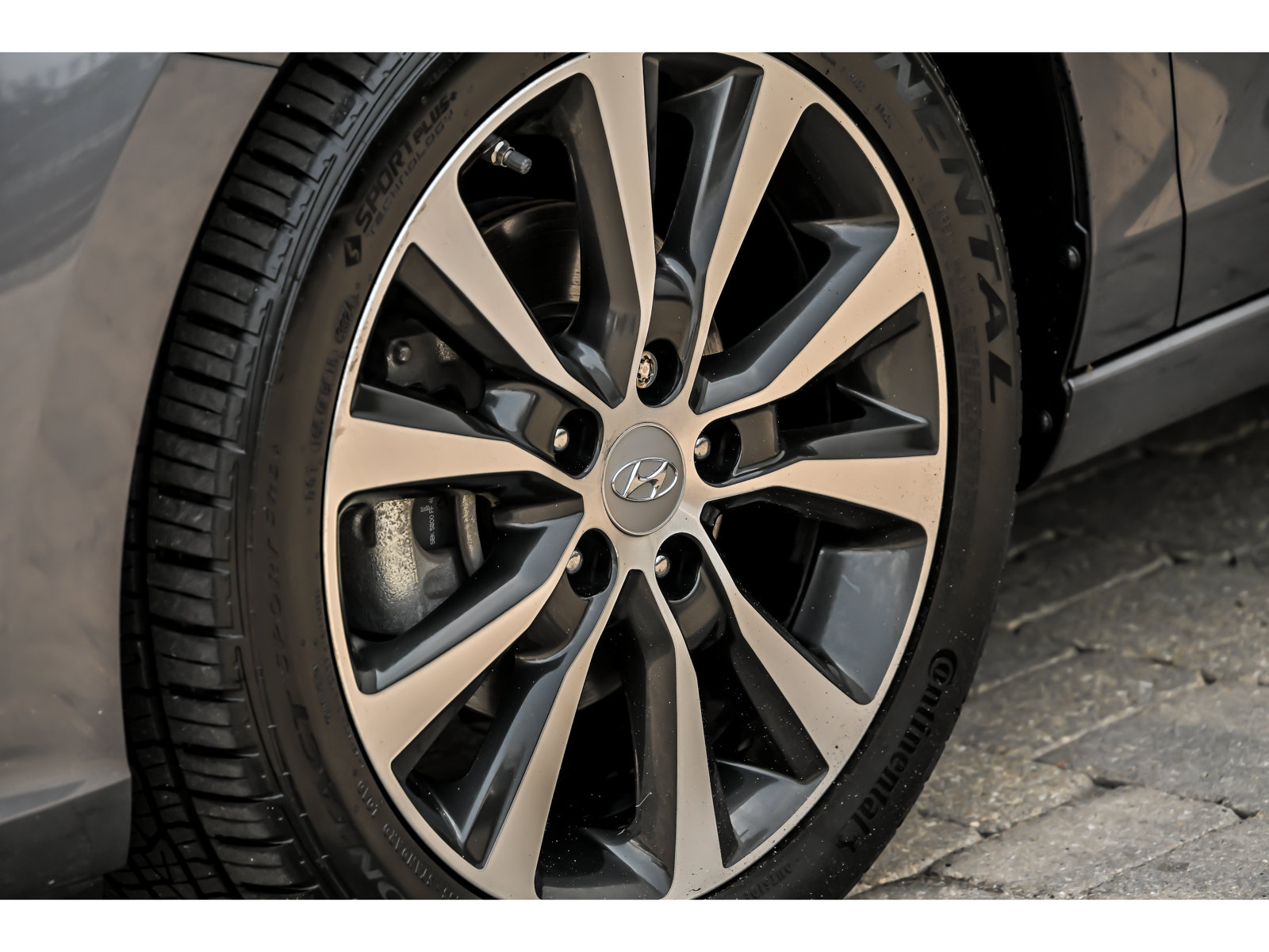Used 2018 Hyundai Elantra GT w/ Tech Package 03 FWD image 8
