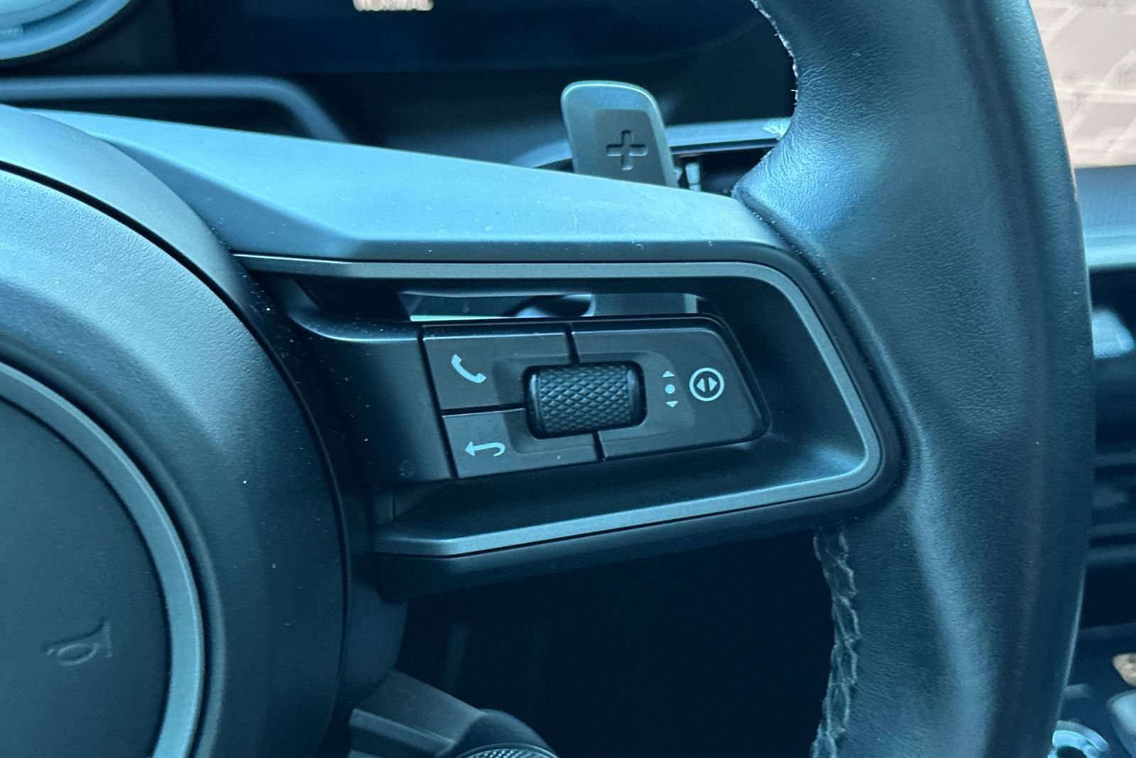 Certified 2020 Porsche 911 Carrera 4S image 30