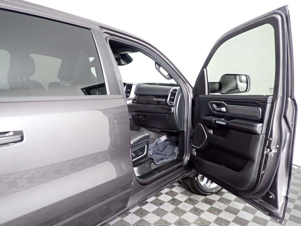 Used 2023 RAM 1500 Laramie image 41