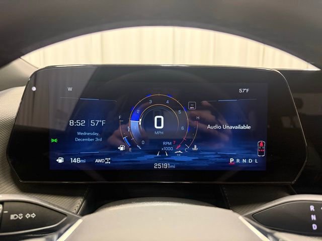 Used 2025 Chevrolet Equinox LT w/ Convenience Package II image 6