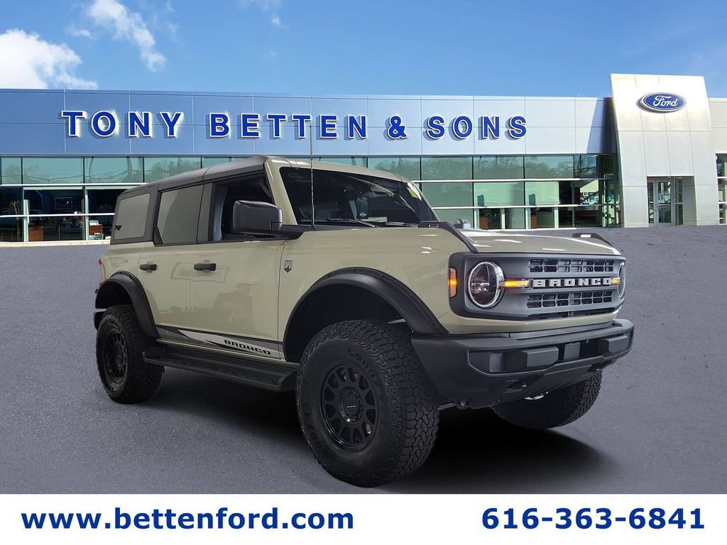 New 2026 Ford Bronco Big Bend AWD/4WD image 1