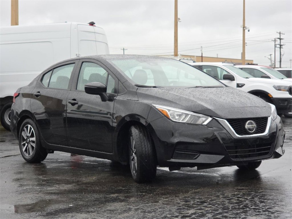 Used 2021 Nissan Versa SV image 9