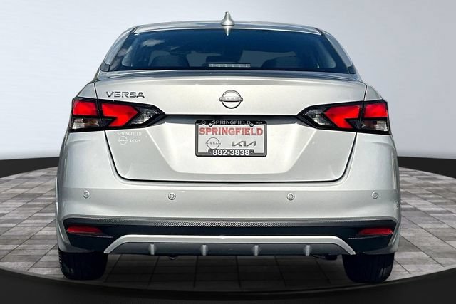 Used 2025 Nissan Versa SV w/ Trunk Package FWD image 5