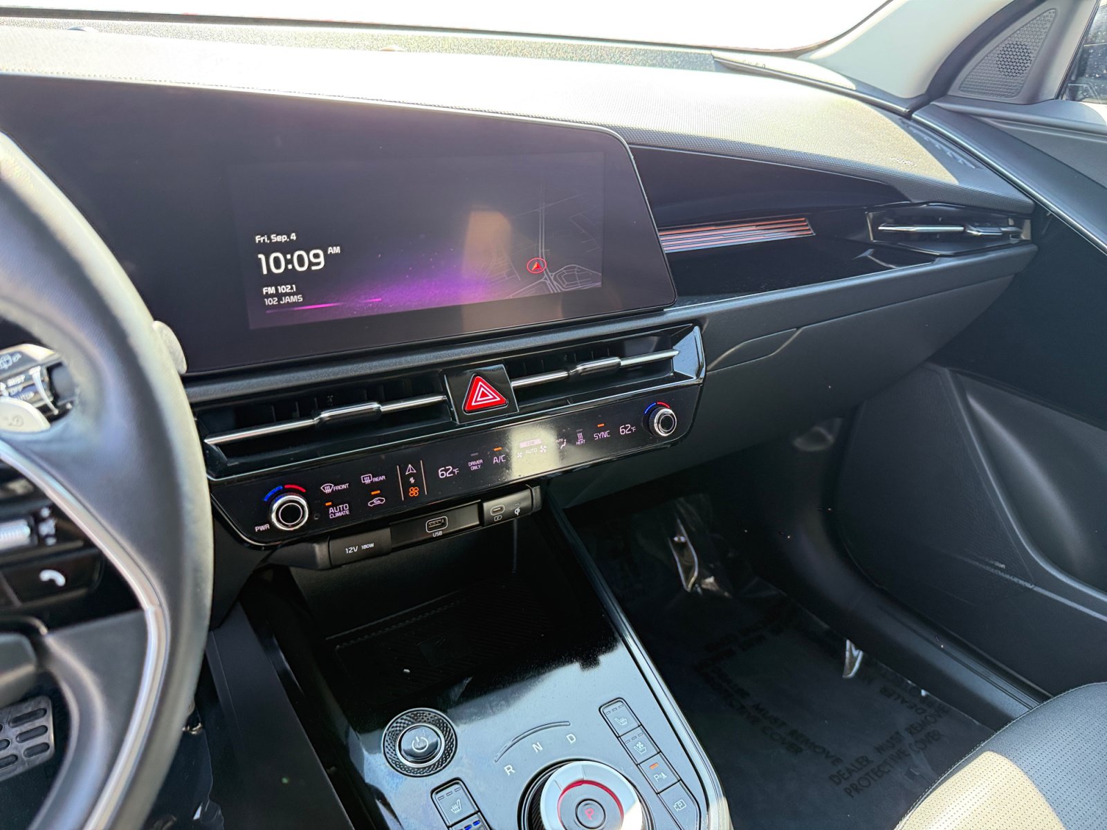 Used 2023 Kia Niro Wave FWD image 12