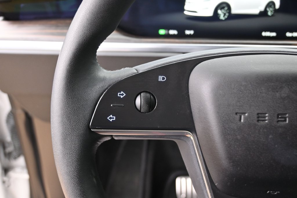 Used 2024 Tesla Model X AWD/4WD image 9