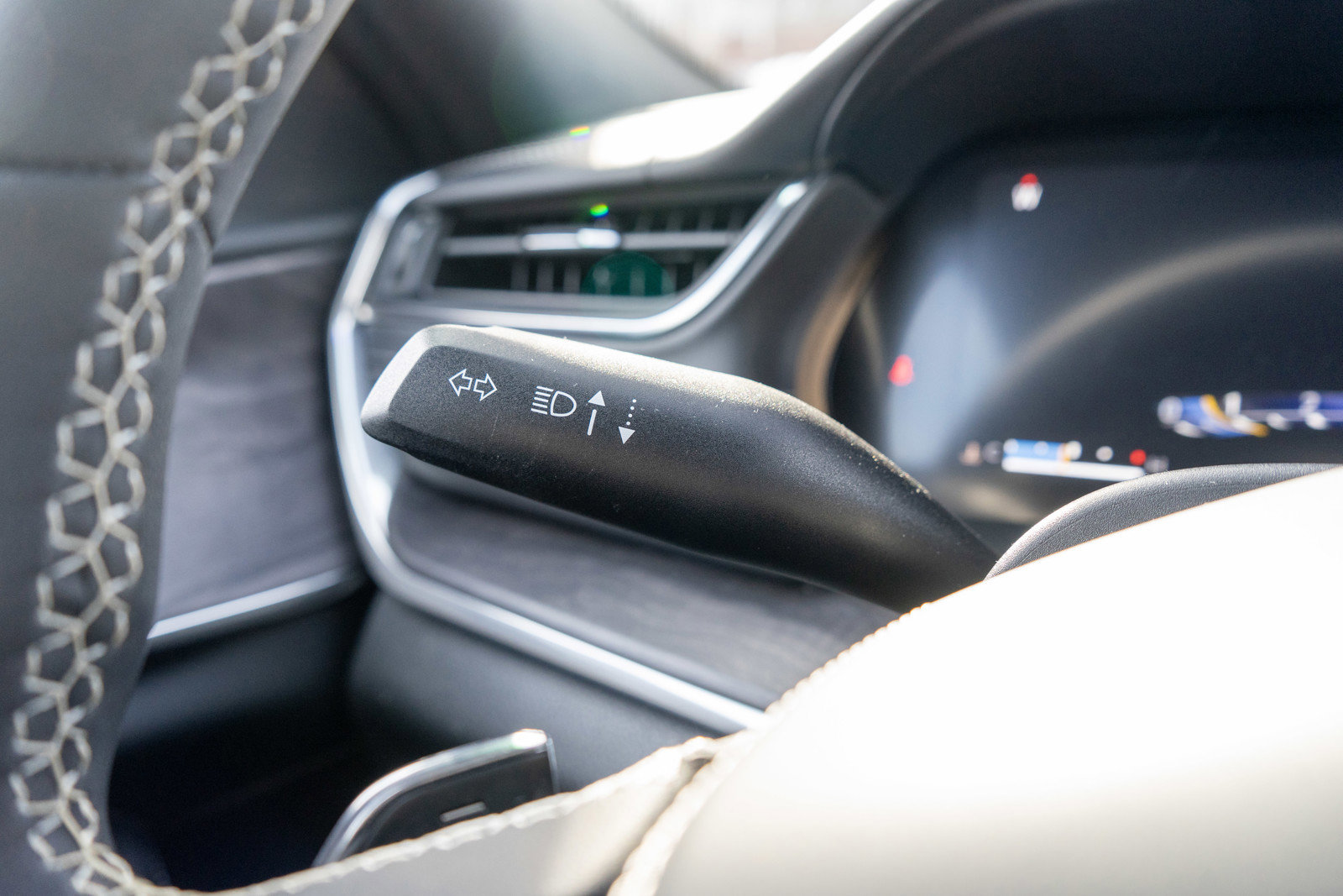 Used 2023 Jeep Grand Cherokee L Overland image 27