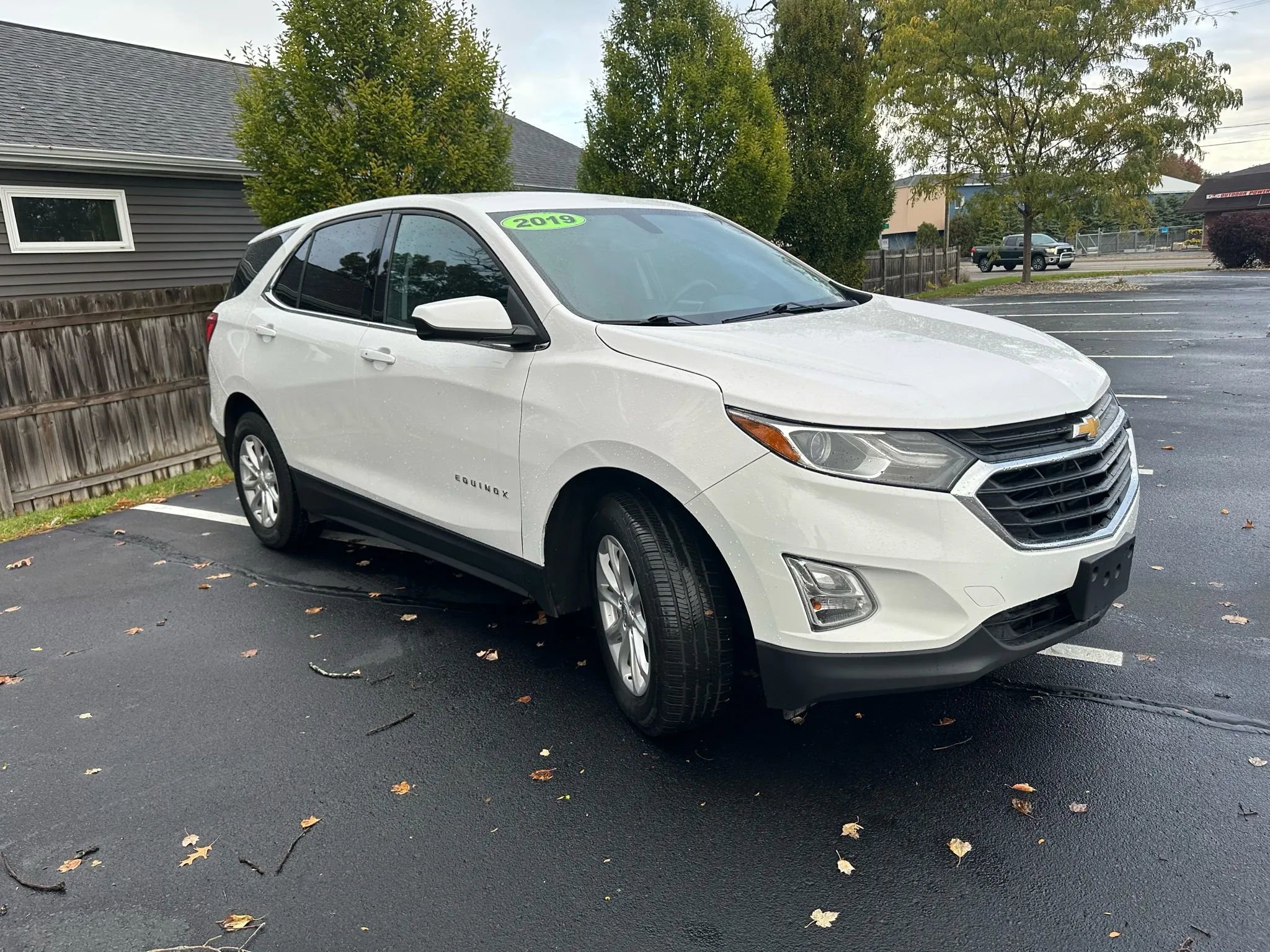 Used 2019 Chevrolet Equinox LT image 3