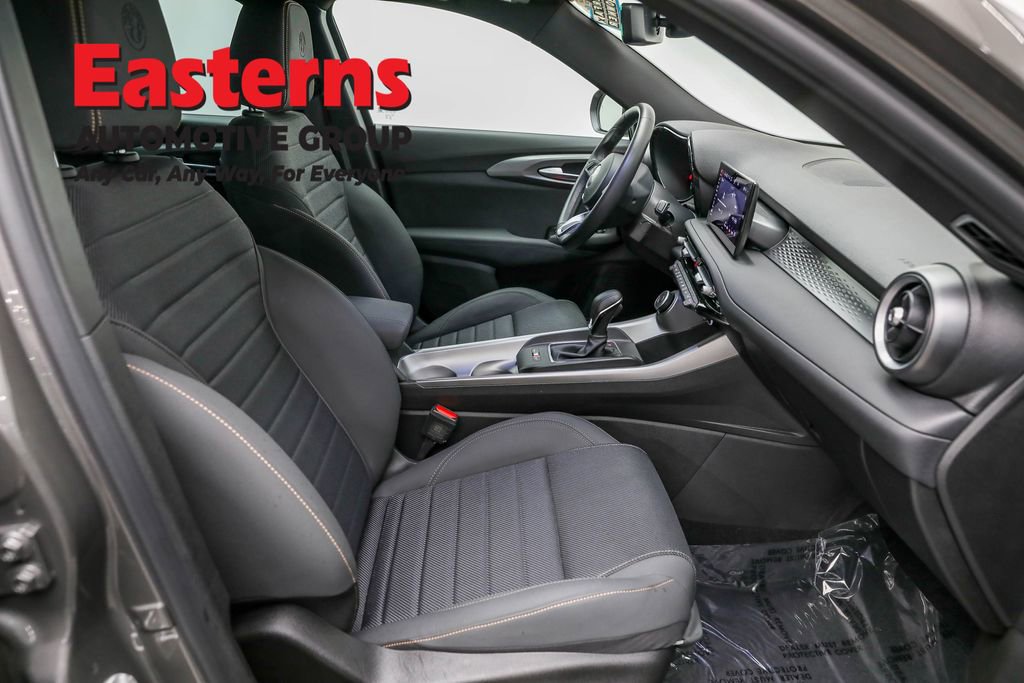 Used 2024 Alfa Romeo Tonale Sprint image 23