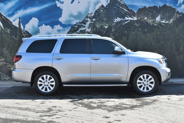 Used 2021 Toyota Sequoia Platinum image 2