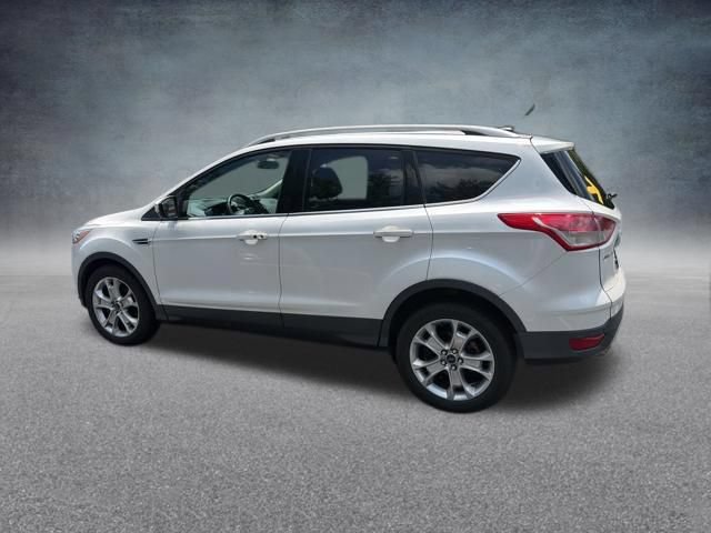 Used 2015 Ford Escape Titanium w/ Equipment Group 301A FWD image 4