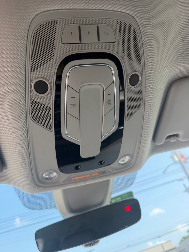 Used 2018 Audi Q5 2.0T Premium w/ Convenience Package AWD/4WD image 15